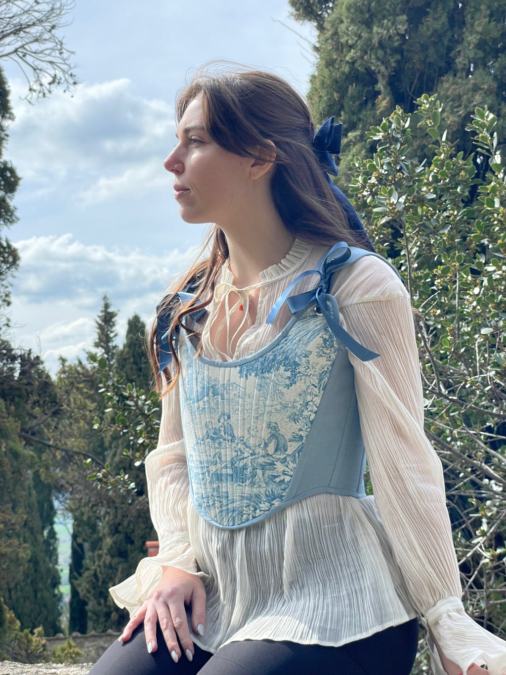 Corsetto in Toile de Jouy e Luxury Denim